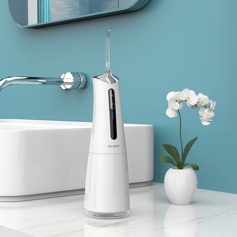 4 tryby pracy 300 ml elektryczny, bezprzewodowy przenośny flosser do czyszczenia jamy ustnej