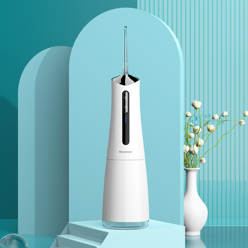4 tryby pracy 300 ml elektryczny, bezprzewodowy przenośny flosser do czyszczenia jamy ustnej