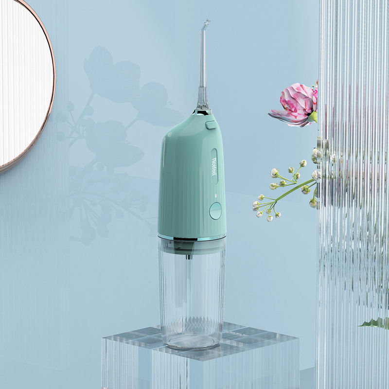FC3920 Style 130 ml IPX7 Przenośny irygator doustny Spa do ust
